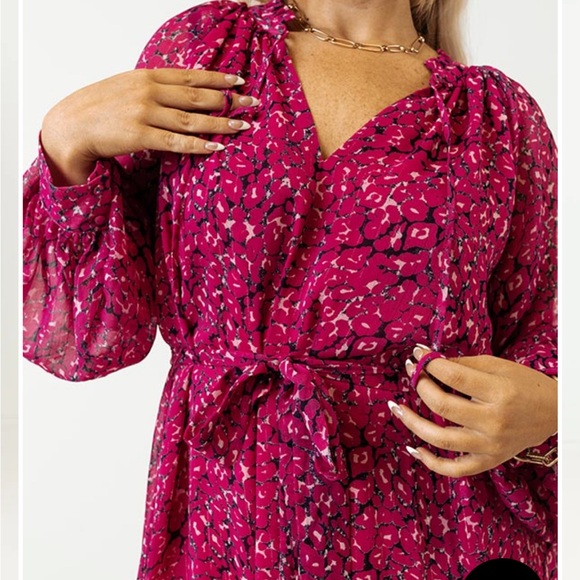 Plus Size Tie Waist Dress - Picture 3 of 6